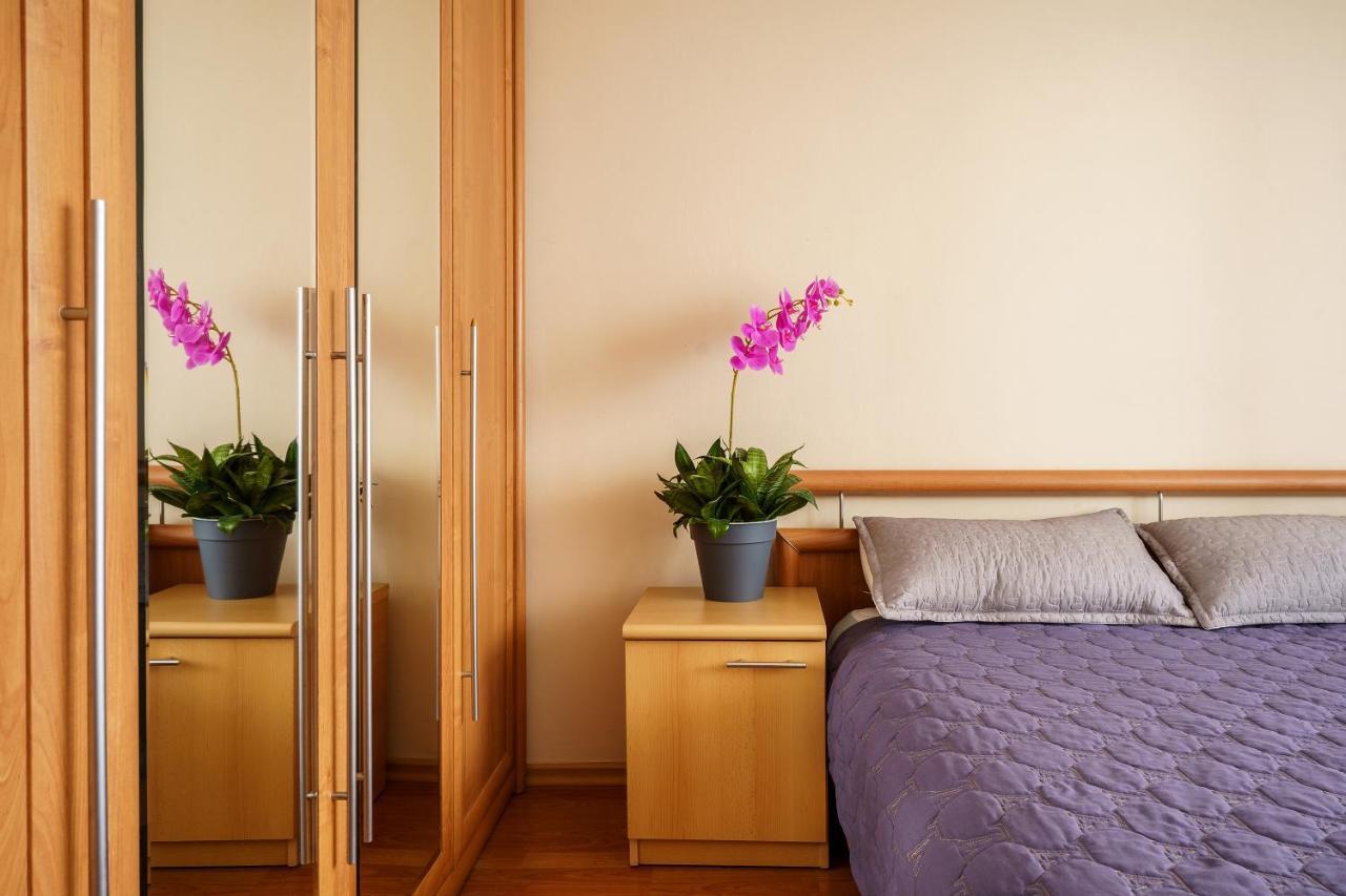 Золотой Квадрат 60 Кв2 Apartment Almaty Ngoại thất bức ảnh