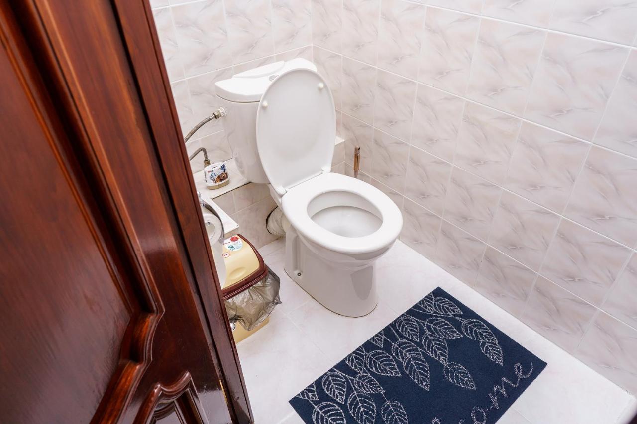 Золотой Квадрат 60 Кв2 Apartment Almaty Ngoại thất bức ảnh