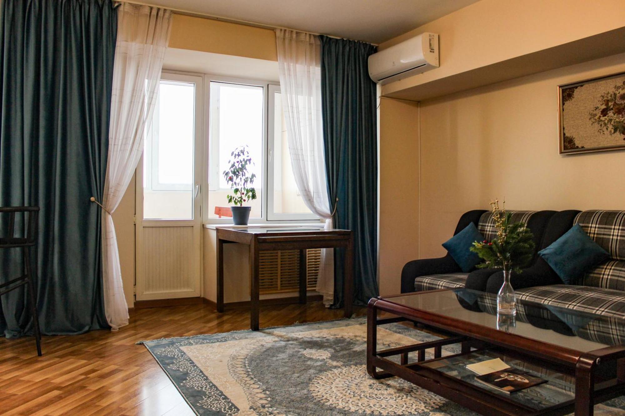Золотой Квадрат 60 Кв2 Apartment Almaty Ngoại thất bức ảnh