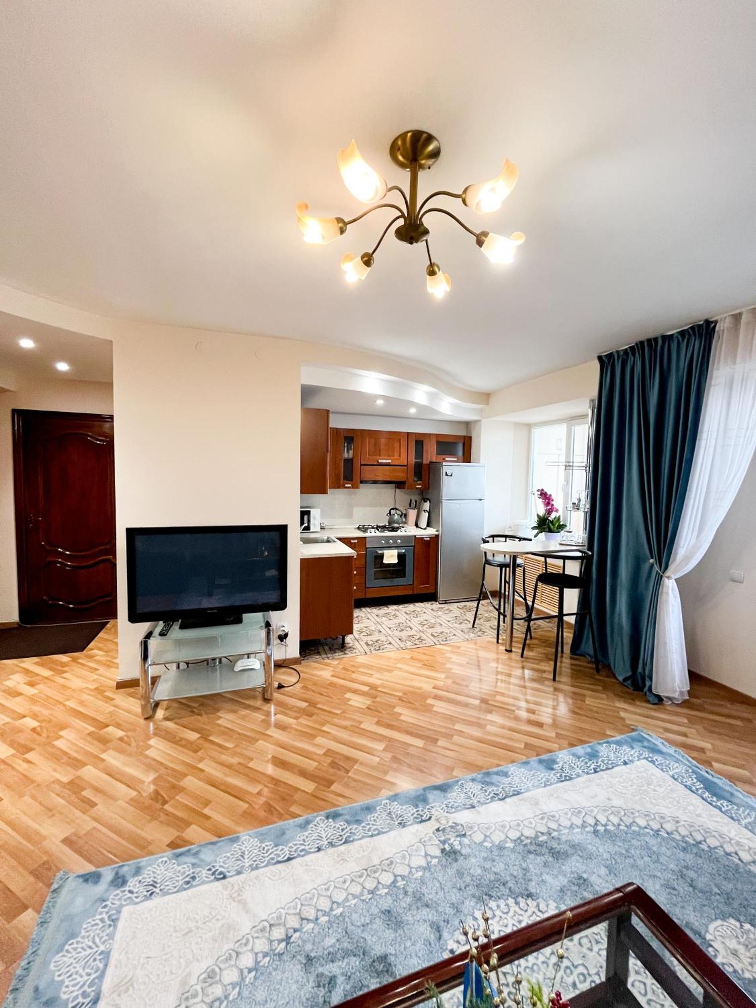 Золотой Квадрат 60 Кв2 Apartment Almaty Ngoại thất bức ảnh